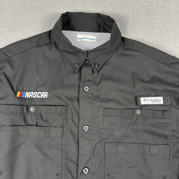 NASCAR Shirt Mens Small Black Columbia PFG Omni-Shade Short Sleeve UPF Racing - Picture 1 of 9